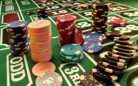Pemain bermain tembak ikan online di Sans88 dengan grafis laut HD dan jackpot progresif